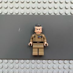 lego Star Wars sw0741 Grand Moff Wilhuff Tarkin minifigure- Dark Tan Uniform