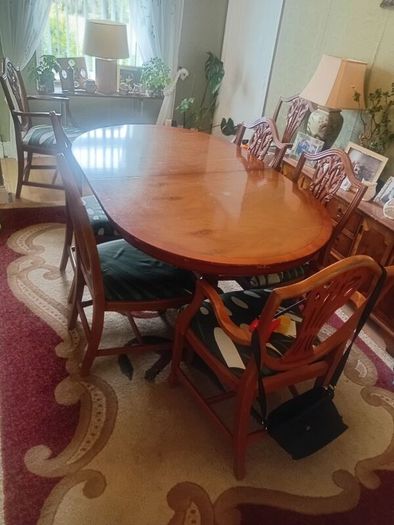 Dining Room Table and Chairs