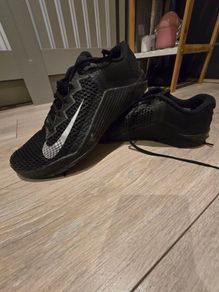 nike metcon shies