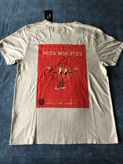 Pop Culture 3 T-Shirts (Large)