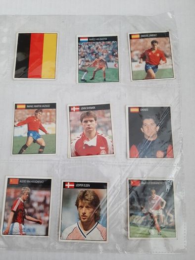 footballs cards from 1990