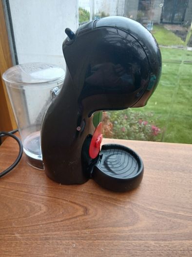 Nescafe Coffee Maker with Coffee Pods included - Only 30
