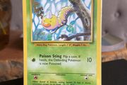 Pokemon Base set Weedle 69/102 Near Mint Condition