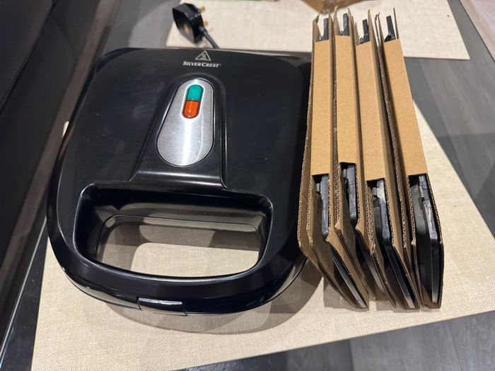 Sandwich Toaster 3-1