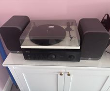 Turntable, Amp & Speakers