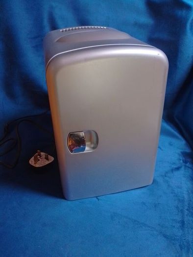 Can post mini 240v 12v fridge