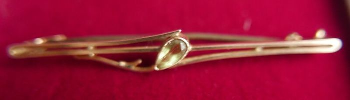 Vintage Edwardian 9ct Gold Bar Brooch With Ametyst 1.7g And Box