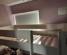 Loft bed single