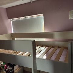 Loft bed single
