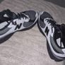 mens new balance 2002R Image 3
