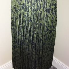Molly Bracken pleated skirt