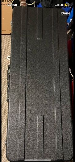 electric guitar hard case with clips for back strap fits Gibson fender Stratocaster telecaster charvel Jackson Ibanez esp music man