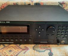 Kurzweil K2000R VAST Synthesizer