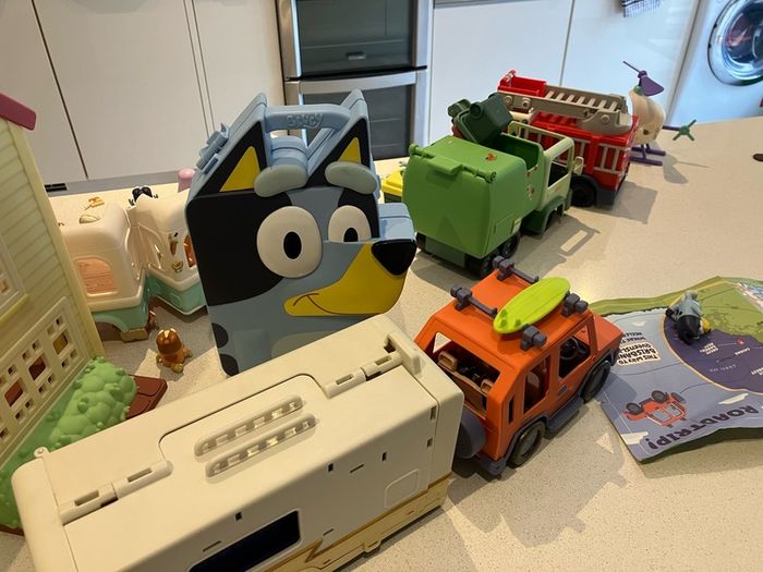 toys