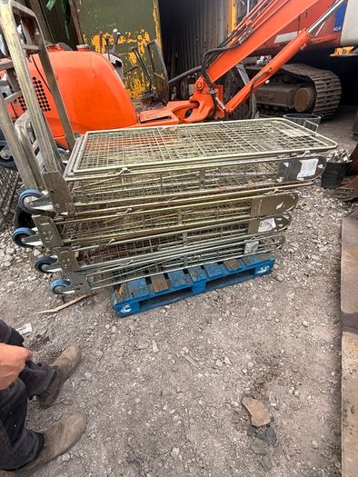 retail roll cages / roll pallets / cage trolleys.