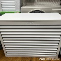 Box for air conditioner