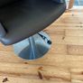 salon chair Image 3