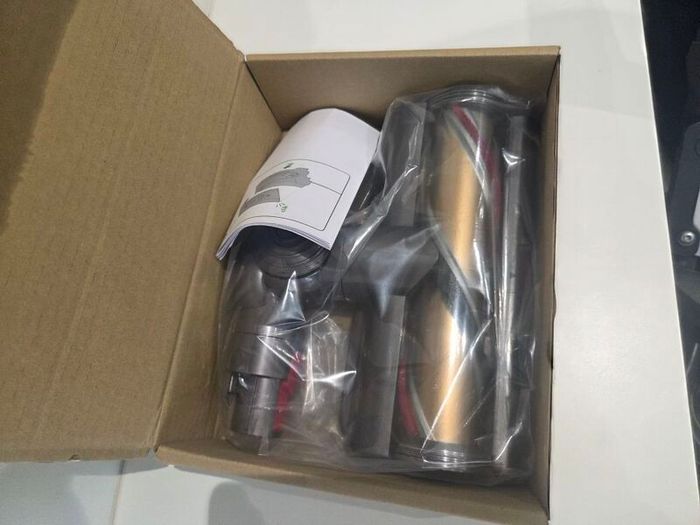 Dyson v11 gold torque drive (new in box)