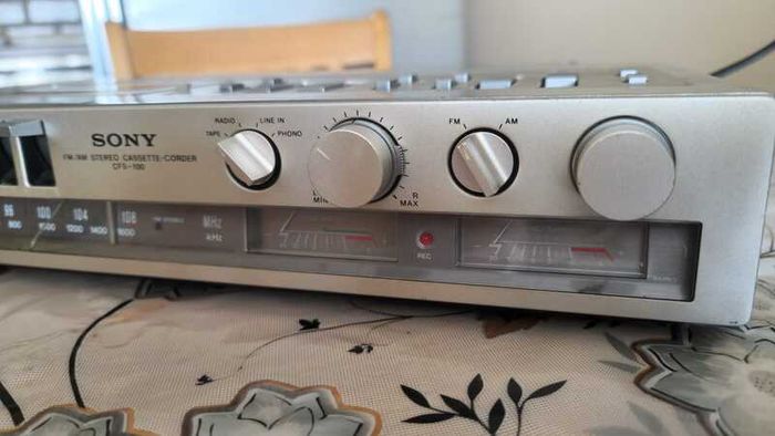 From 1978 Extremly rare Sony-CFS 100 (CFS-600), Working.