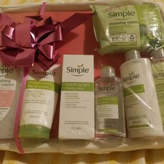 Skin Care Hamper By Simple