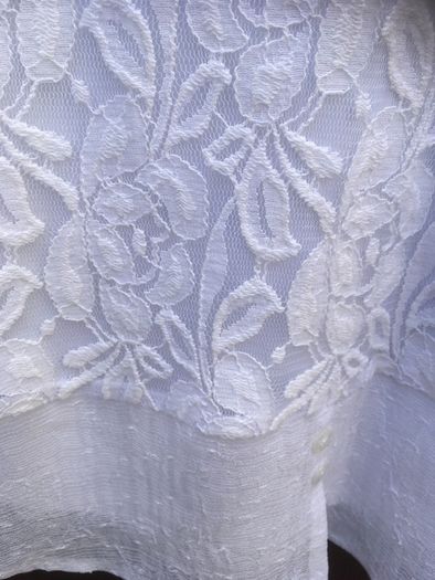 Avalon White Lace Lined Top, Size 14