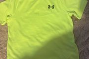 Under Armour Boy's  yellow neon top size M age 8-9 128-137 cm Free post