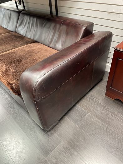 4 seater leather