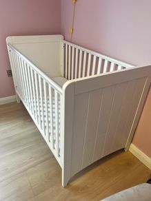 Cot bed