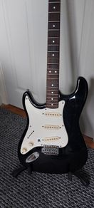 Encore left hand strat