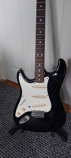 Encore left hand strat