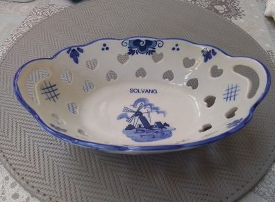 Delph Blue Solvang Blue/White Cut out hearts Windmill Ovel Bowl