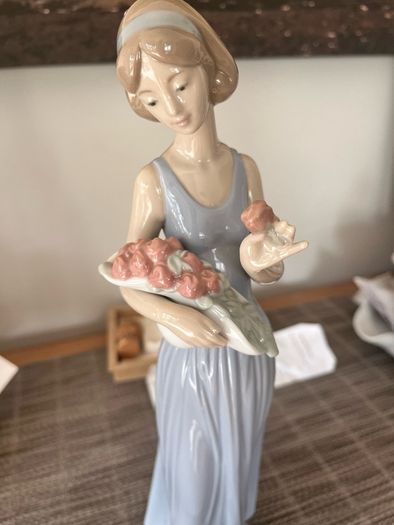 Lladro Figurine