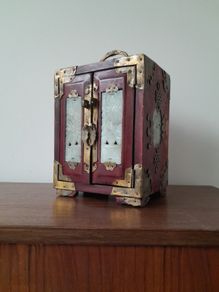 Vintage Chinese Jewellery Box