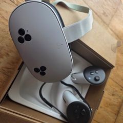 Meta Quest 3S 128GB All-In-One Virtual Reality Headset and Controllers