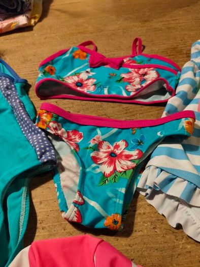 Girls age 4, Swim suits, Bikini, Dunne Stores.