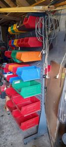 Storage bins