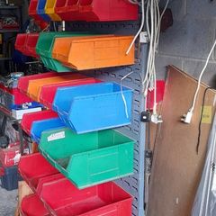 Storage bins