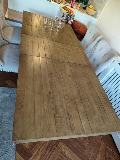 solid wood extendable dining table