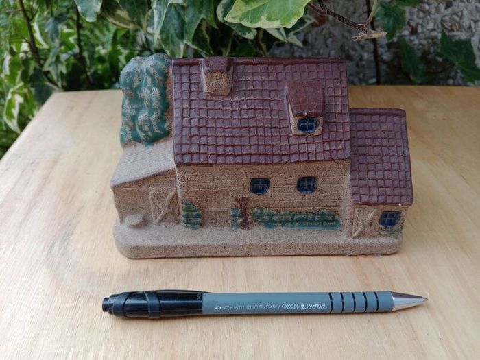 Miniature house, piggy bank, money box, savings box