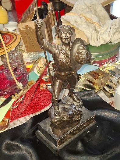 Beautiful Rare Old Heavy Bronze Boy Scout Statue, IN MEMORY OF HAPPY DAYS WITH 72ND, the  72nd Killester Scout Troop based in Dublin