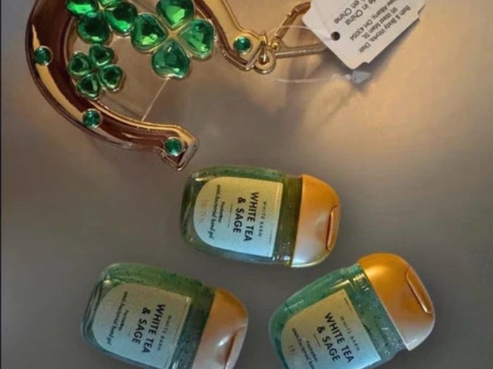 Rare Bath and Body Works St Patricks Day PocketBac Holder Set