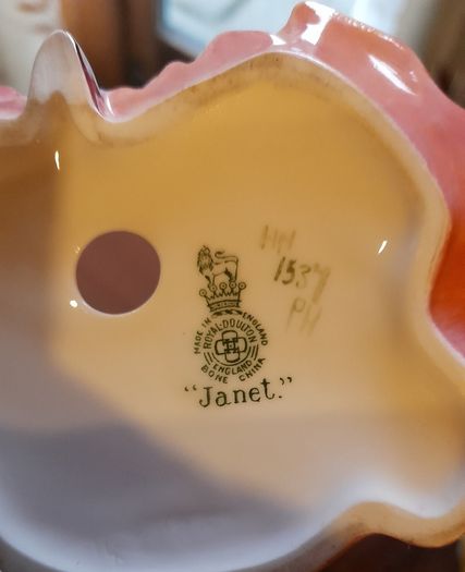 Royal Doulton figurine "Janet"