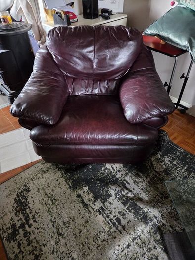 Leather 3 Piece Suite