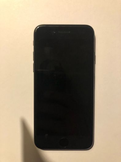iPhone apple 7 128 gb Unlocked SIM free