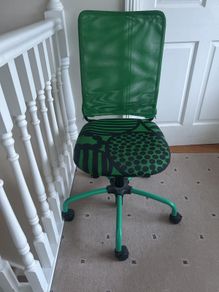 swivel desk chair