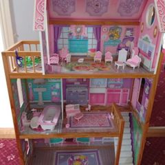dolls house