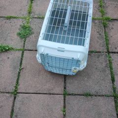 pet carrier