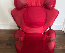 Maxi-Cosi High Back Booster Car seat