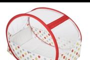 Baby  pop up tent with mattress and bag