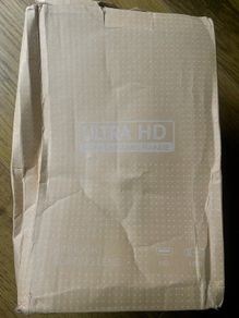 YEEFON Native 1080p Smart WiFi 6 Projector Like New